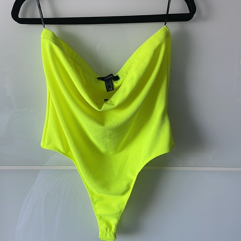 Got to go!! NWT FOREVER 21 Plus knit bodysuit neon - Size 2XL